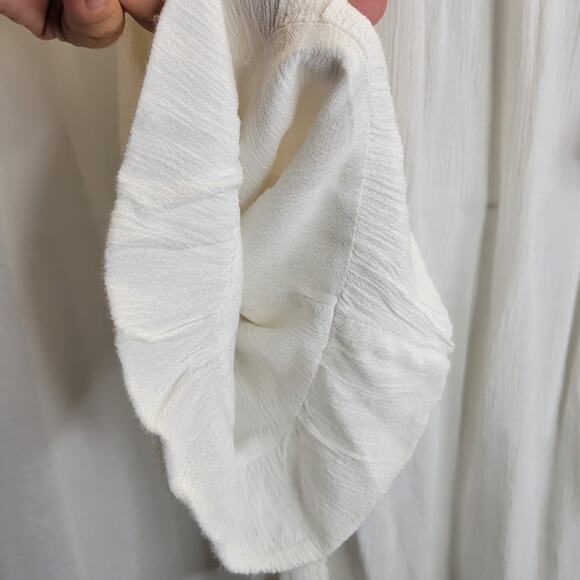 Lord & Taylor White Boho Peasant Top w/ Embroidered Neckline, M - Picture 7 of 10